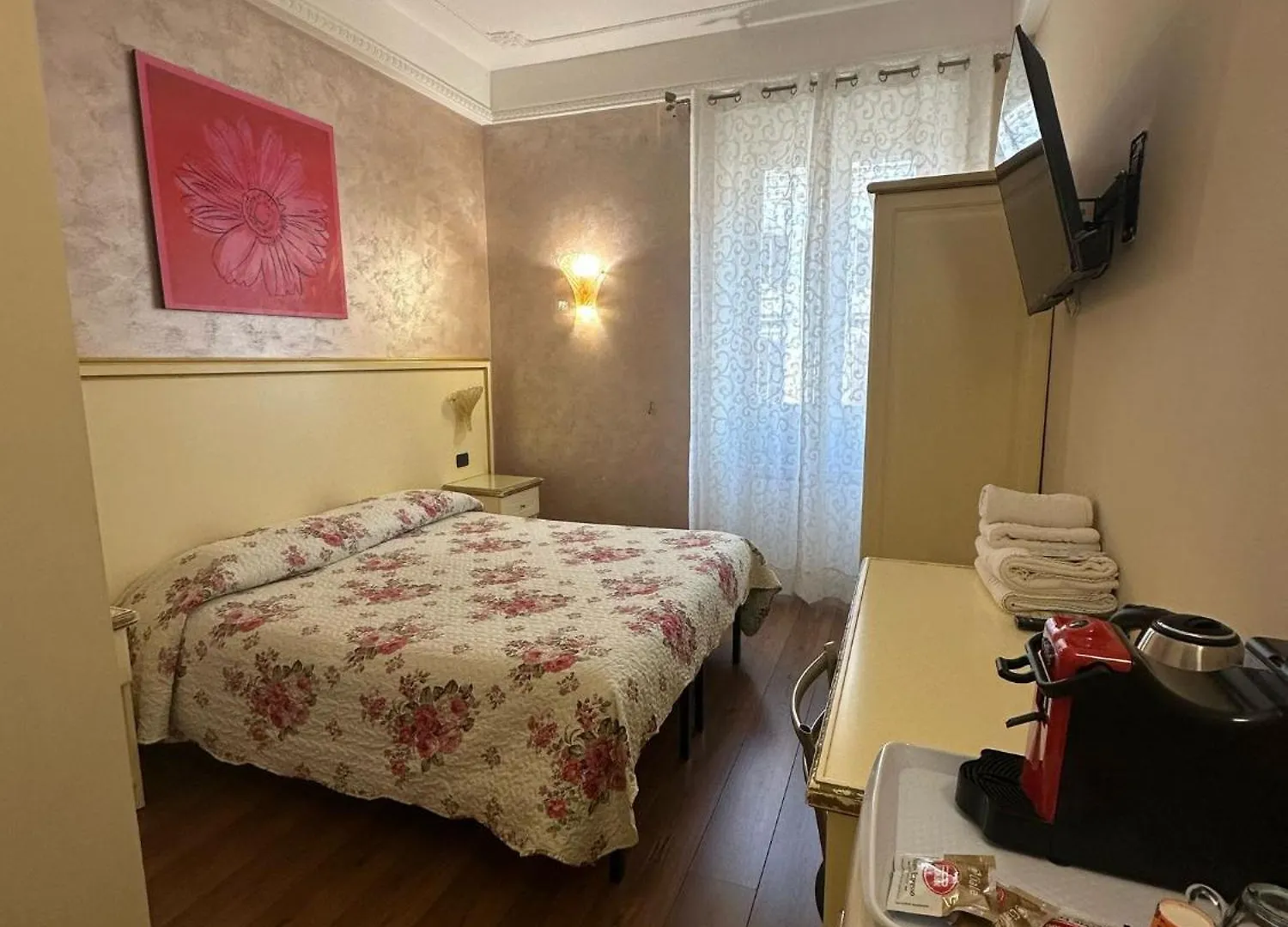 Termini Station Holidays Rom